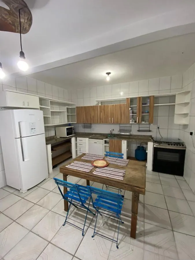 Alue Hostel Порту-Сегуру 0*,  Бразилия